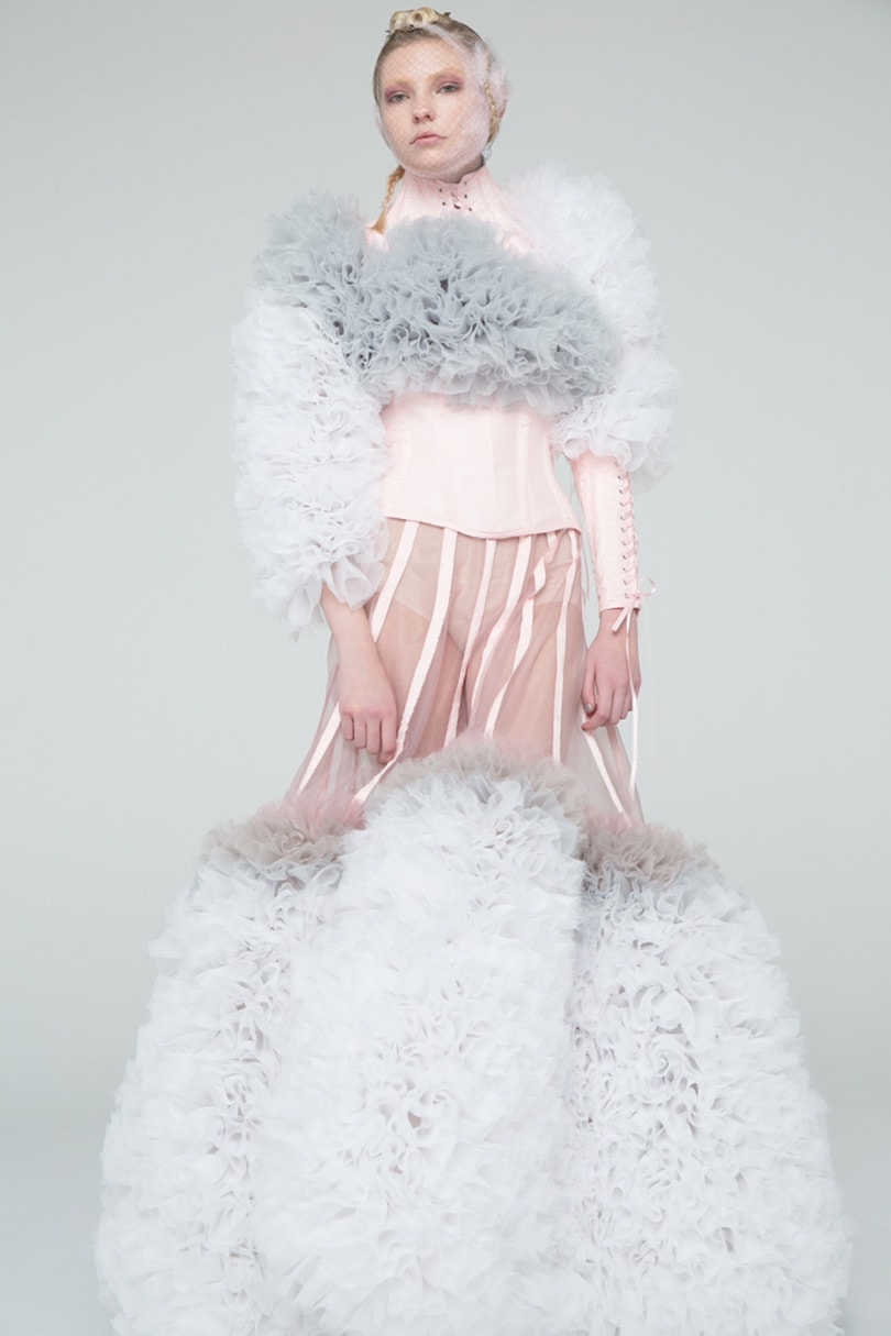 スナップショット: NYファッションウィークで最も噂されたデザイナー、トモ・コイズミ スナップショット: NYファッションウィークで最も噂されたデザイナー、トモ・コイズミ